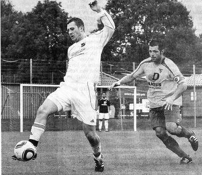 Dem Gegner das Nachsehen geben: Jens Berkemeier (links) und Westfalia Osterwick wollen den nächsten Schritt nach vorne machen.	Fotos: Ulrich Hörnemann