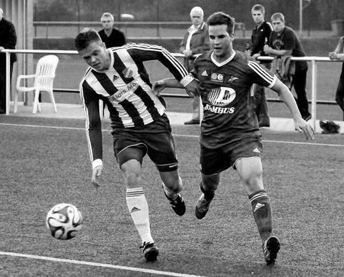 Gegen die Großen bestehen, das wollen Thomas Plottnik (links), hier im Duell mit Lucas Jacobs, und seine Turo-Teamkollegen auch gegen Westfalia Osterwick hinbekommen. Foto: Frank Wittenberg