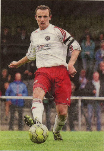 Angeschlagen: Tobias Paschert, Kapitän beim Bezirksligisten Westfalia Osterwick, wird auf die Zähne beißen und spielen.