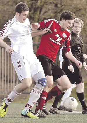 Erzielte die 1:0-Führung: Benjamin Raabe (links). Foto: az