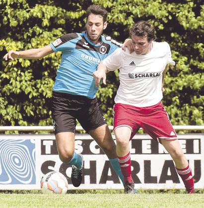 Pascal Leipelt (rechts) war an fast allen gefährlichen Situation vorm gegnerischen Tor maßgeblich beteiligt. Foto: Ulrich Hörnemann
