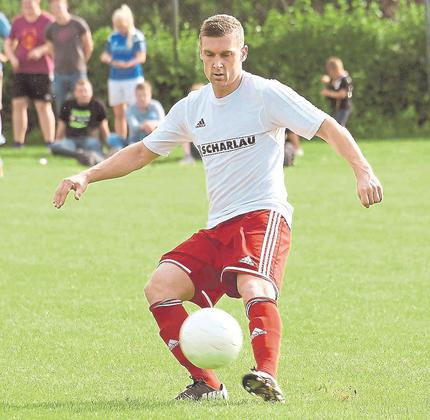 Blieb cool und sorgte gestern Abend mit einem verwandelten Handelfmeter für die Vorentscheidung zugunsten der Westfalia: Timo Mevenkamp. Foto: Frank Wittenberg