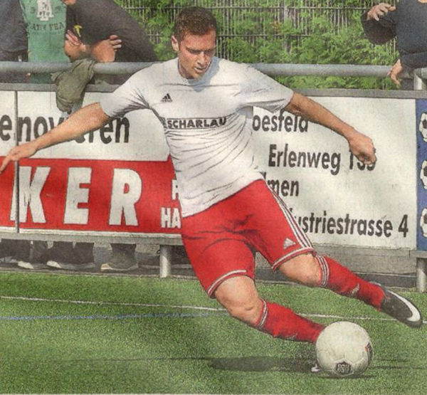 Allgemeine Zeitung Zwei Knüller auf eigenem Platz stehen für den A-Ligisten Westfalia Osterwick an den beiden kommenden Wochenenden im Kalender: Zunächst tragen Timo Mevenkamp und Co. am Samstag (25. 11.) um 14 Uhr das Pokal-Viertelfinale gegen den Westfalenligisten SpVgg. Vreden aus. Eine Woche später am Sonntag (3. 12.) steigt dann das Topspiel der Kreisliga A zwischen dem Herbstmeister Westfalia und dem punktgleichen Verfolger Vfl., Billerbeck. Foto: fw