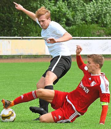 Treffsicher: Luis Lammers (links) ist mit neun Toren der gefährlichste Angreifer von Westfalia Osterwick. Tobias Lanvers und Timo Mevenkamp waren jeweils siebenmal erfolgreich. Foto: Frank Wittenberg