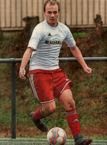 Eingewechselt: Sebi Graute kommt früh für Pascal Leipelt aufs Feld.