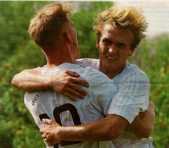 Torschützen unter sich: Florian Richters (links) und Luis Lammers (rechts)