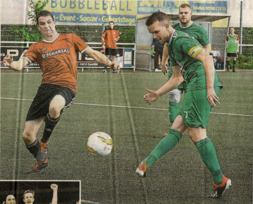 Beim Seifer-Cup stand es nach 90 Minuten unentschieden. Hannes Grams (Westfalia, links) und Lucas Jacob. Foto: fw