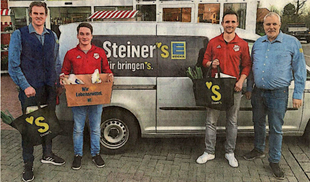 Wollen sich mit der ehrenamtlichen Einkaufshilfe solidarisch zeigen: (v.l.) Benjamin Steiner, Lars Knipper, Tobias Paschert und Willy Steiner. Foto: leg
