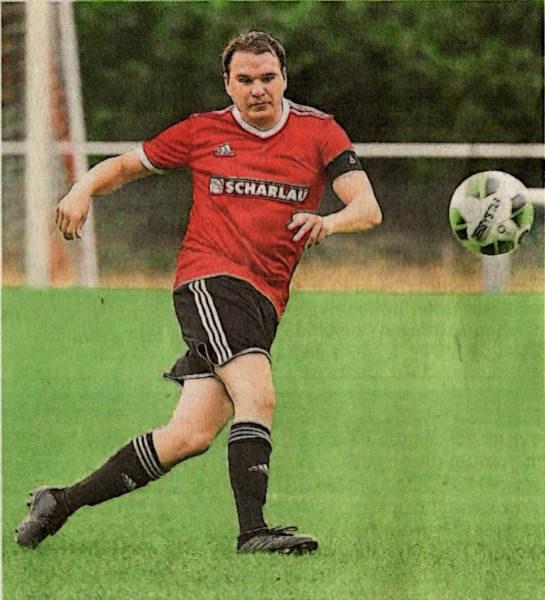 Zählt zu den wenigen ganz erfahrenen Spielern im Westfalia Kader: Pascal Leipelt treibt das Spiel an. Zählt zu den wenigen ganz erfahrenen Spielern im Westfalia Kader: Pascal Leipelt treibt das Spiel an.