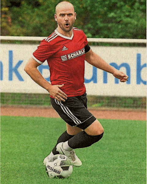 Die nächsten drei Punkte fest im Blick: Mario Worms und die Westfalia wollen heute gegen Borussia Darup nachlegen. Foto: Frank Wittenberg