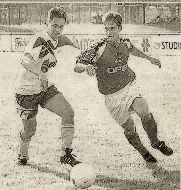 Marco Jedlicka (rechts) macht Dampf: Der Trainer betätigte sich zugleich als Spielmacher