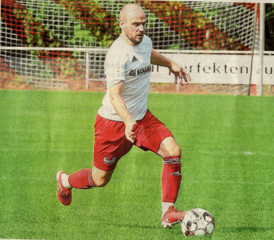 Dreifacher Torschütze in Borken - dennoch reichte es für Mario Worms und Westfalia Osterwick gestern nicht zum Punktgewinn.    Foto fw