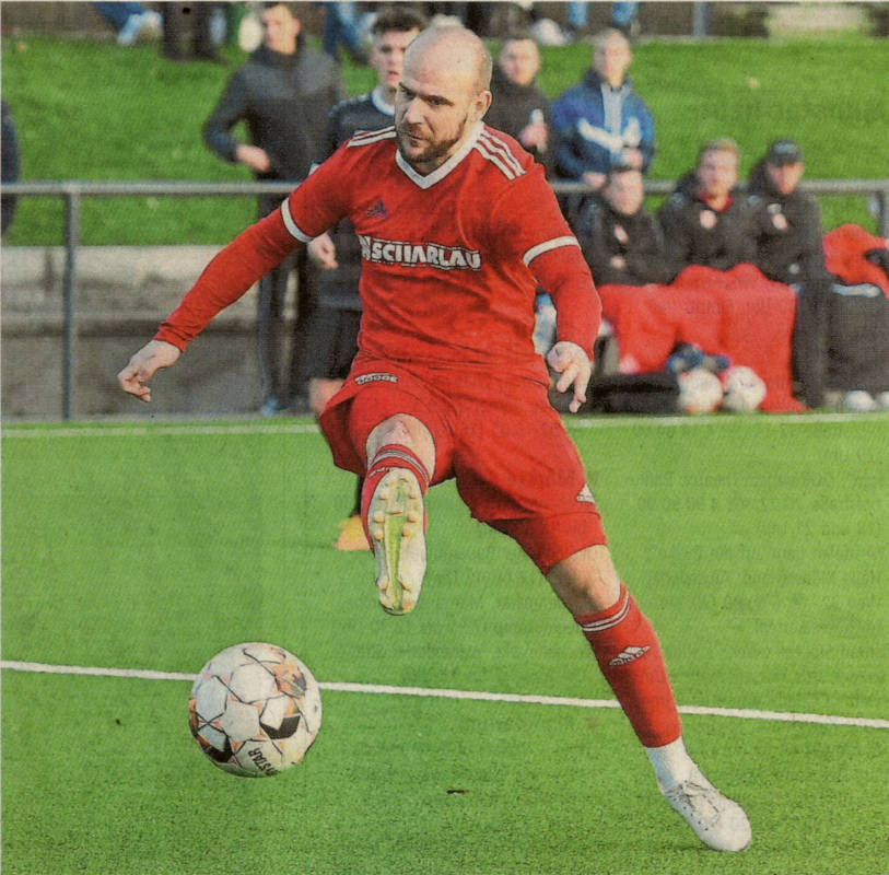 Der Knipser: 21 Buden in 15 Spielen, in denen er auf dem Platz stand - die Quote von Westfalia-Spielertrainer Mario Worms darf durchaus als ordentlich bezeichnet werden.    Fotos: fw