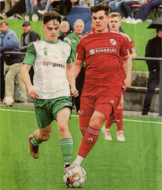 Nach dem Sieg gegen Epe will Timo Grabowsky (rechts) mit Westfalia Osterwick morgen in Schöppinge nachlegen.    Foto: fw