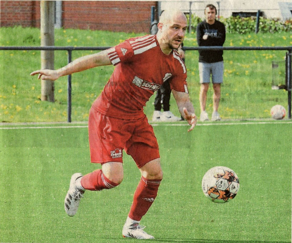 Der Blick richtet sich auf das große ZieL. Mit dem 4:2-Sieg gegen den VfL Ramsdorf dürfte Mario Worms und Westfalia Osterwick der Klassenerhalt nicht mehr zu nehmen sein.