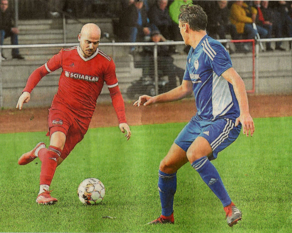 Bereits vor ein paar Wochen traf Mario Worms (links) gegen den SuS Stadtlohn auf einen Ex-Verein, nun wartet auf den Osterwicker Spielertrainer am Sonntag das Duell mit seinem Heimatclub DJK Coesfeld.    Foto: fw