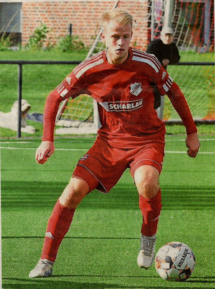 Erst einen Elfer verschossen, dann das späte Siegtor für die Westfalia erzielt: Noah Eggemann.    Foto: Frank Wittenberg