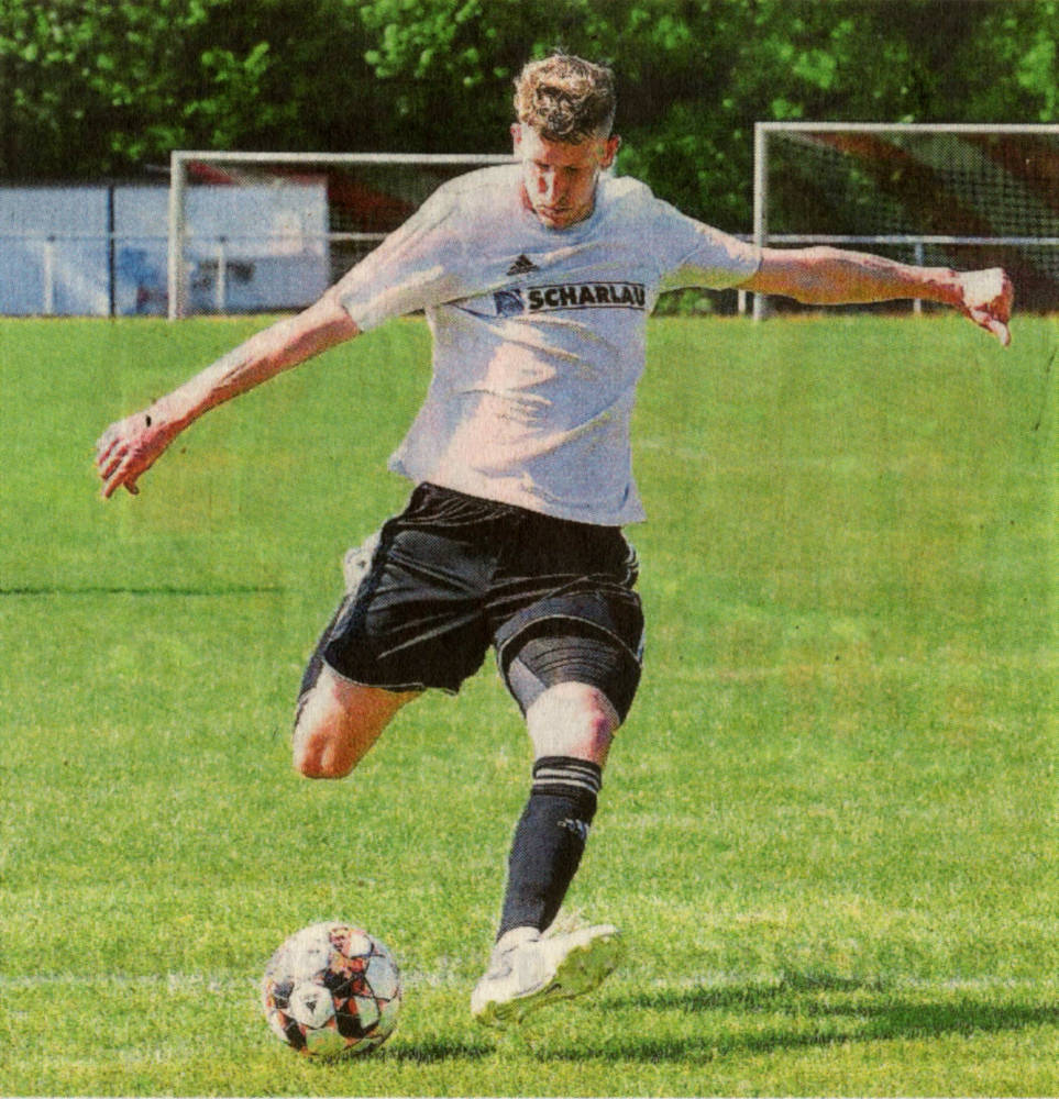 Florian Richters nimmt Maß: Beim VfL Ramsdorf will die Westfalia einen Auswärtssieg einfahren.    Foto: tw