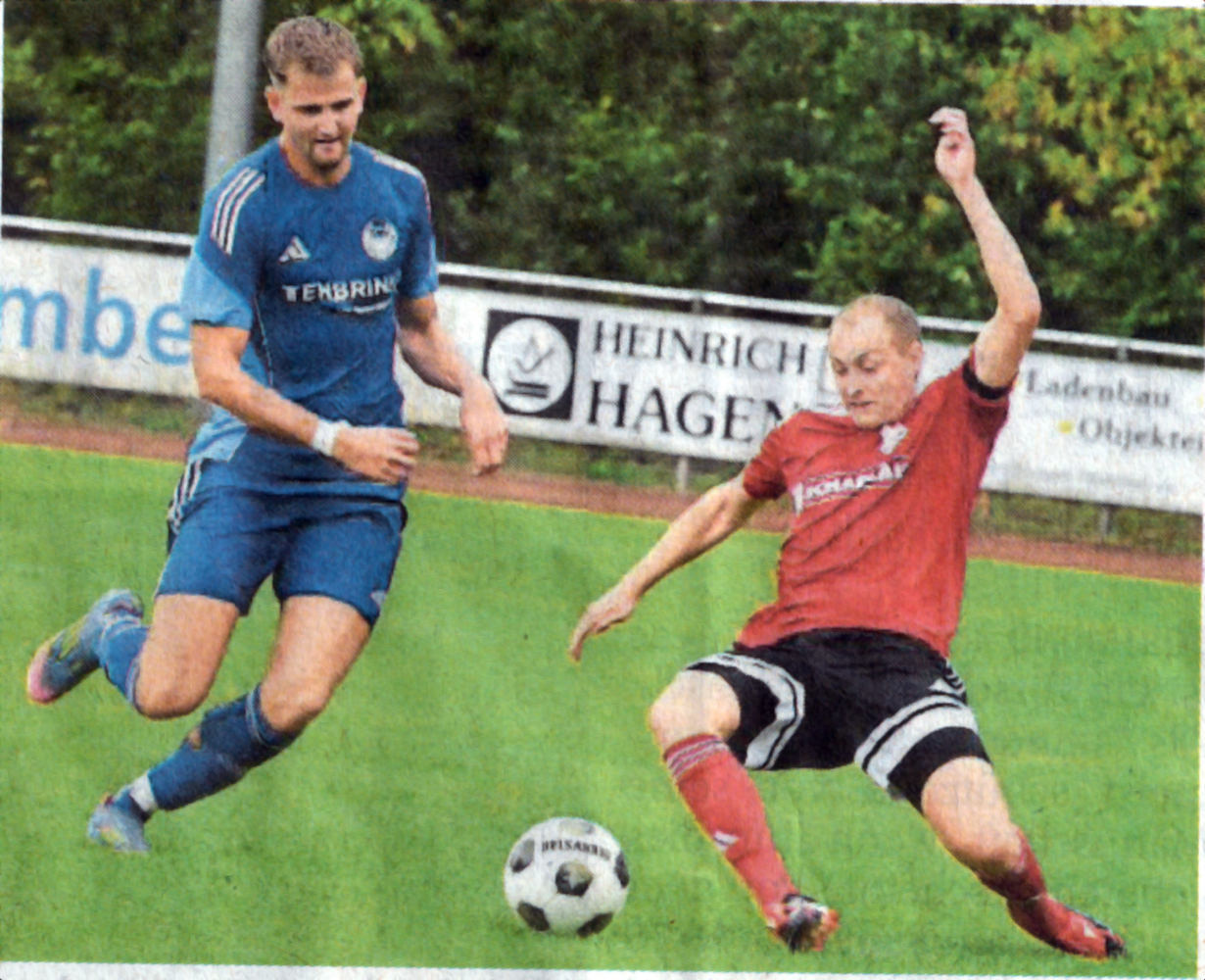 Beim 0:5 im Hinspiel hatten Nils Borgert (rechts) und Westfalia Osterwick gegen den SuS Stadtlohn deutlich das Nachsehen. Nun muss das Schlusslicht zum Auftakt beim Spitzenreiter antreten. Foto: fw